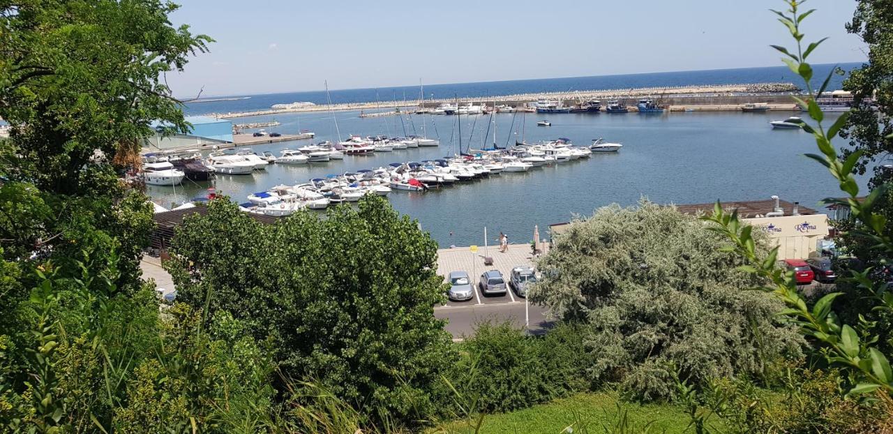 Interbelic Km0 Apartman Konstanca Kültér fotó